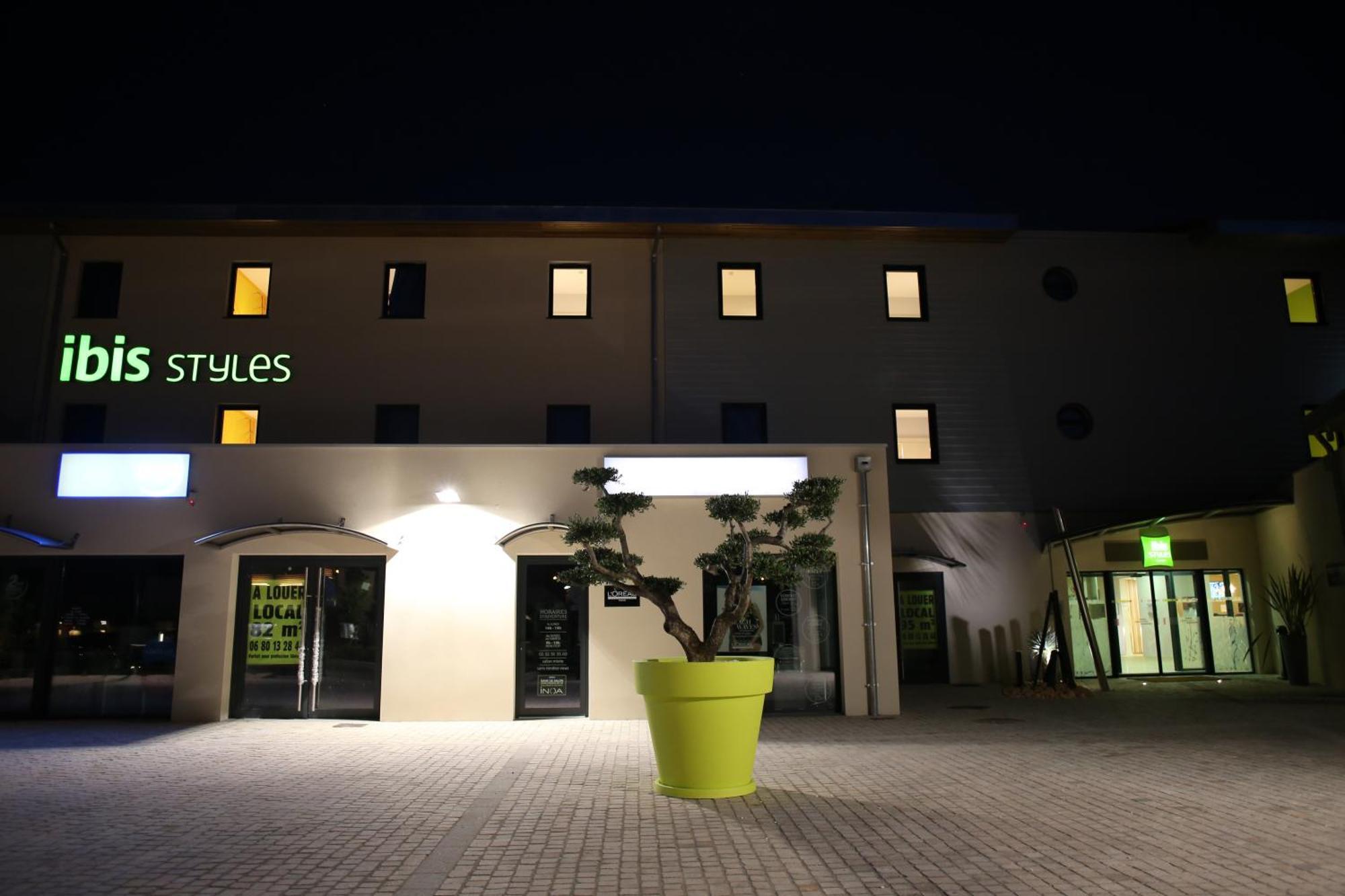 Ibis Styles Villeneuve Sur Lot Eksteriør billede